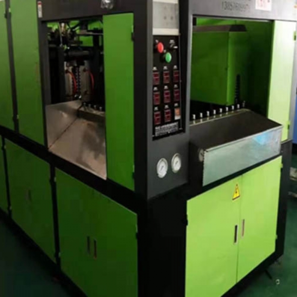 二手飲料吹瓶機(jī)