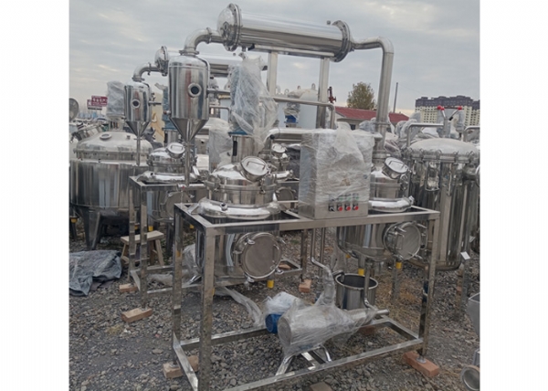 動(dòng)態(tài)攪拌濃縮提取機(jī)組